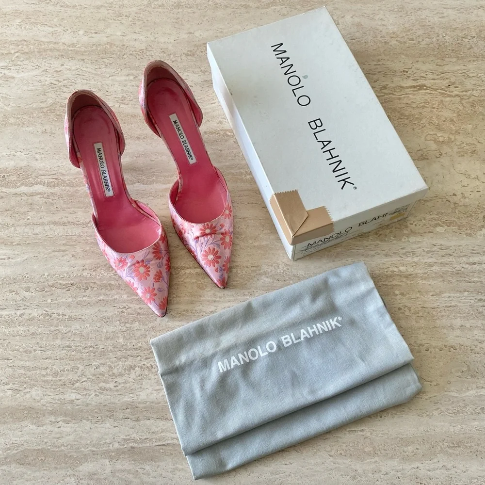 Vintage Manolo Blahnik Daisy Brocade D’orsay Pumps - Picture 2 of 9